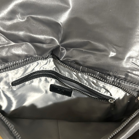 Caraa Crossbody bag - Picture 1 of 3